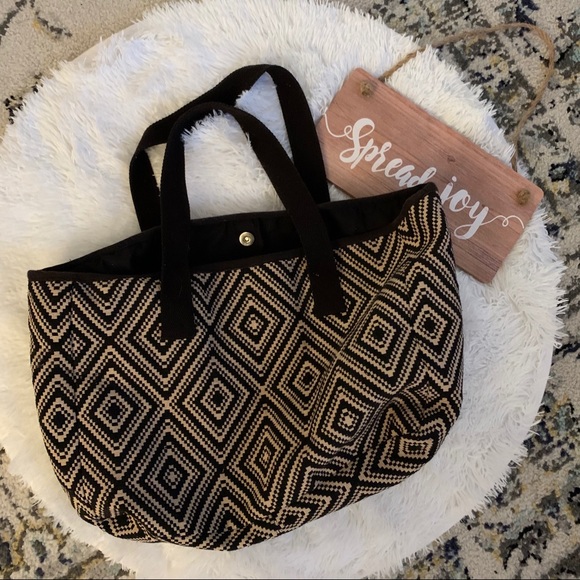 ☀️3/$20 SALE - Black Tote - Picture 1 of 2